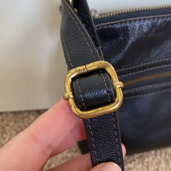 Fossil Voyager Small Crossbody Leather Bag - Picture 4 of 14